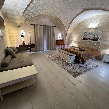 Suite Cavour Luxury Home Таранто Екстериор снимка
