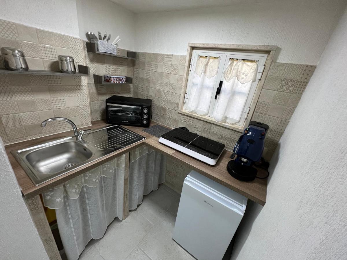 Suite Cavour Luxury Home Таранто Екстериор снимка