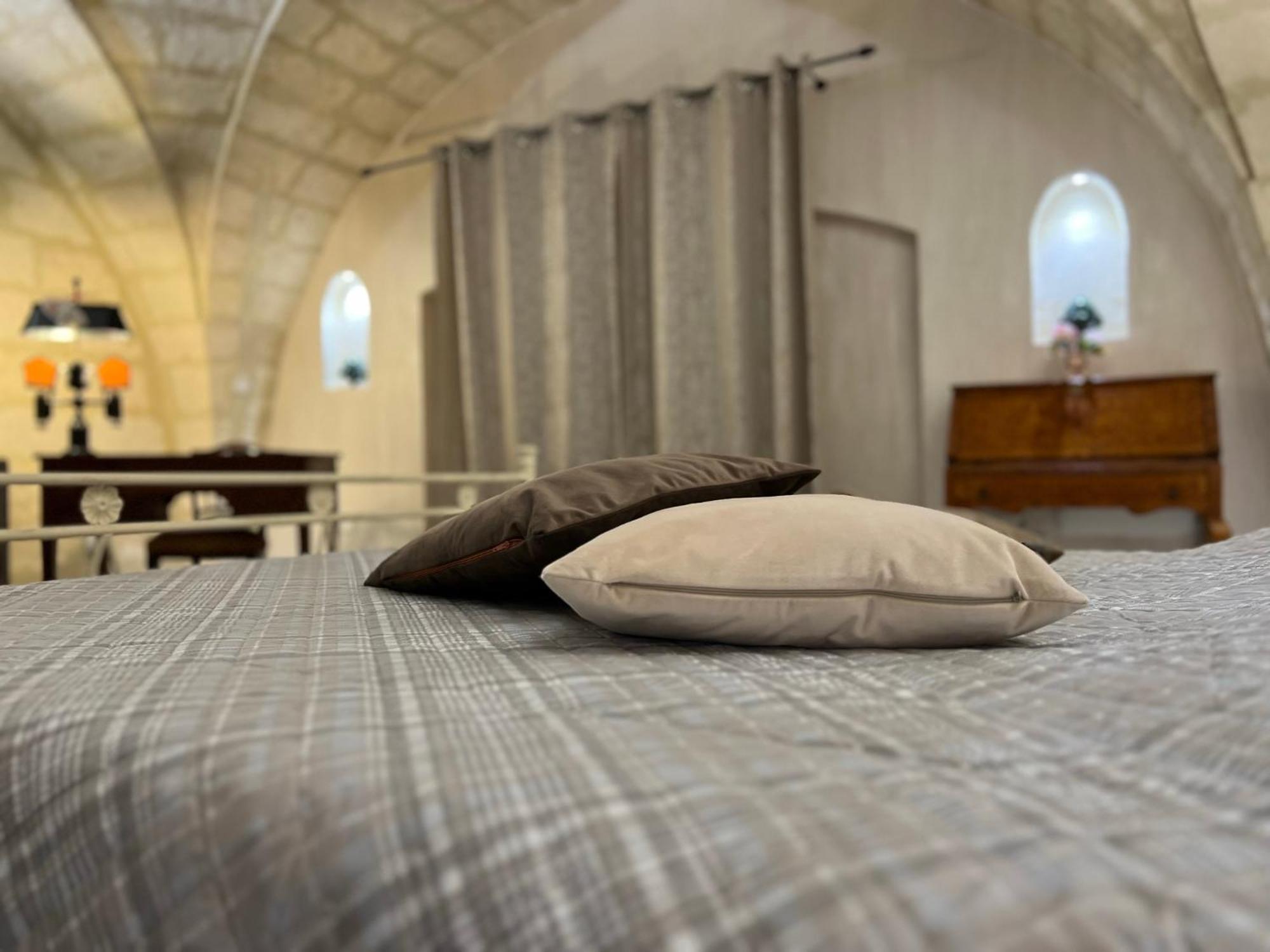 Suite Cavour Luxury Home Таранто Екстериор снимка